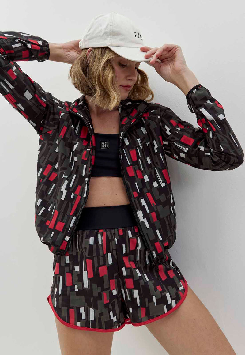 Shorts duplo preto com bolso estampado Voá