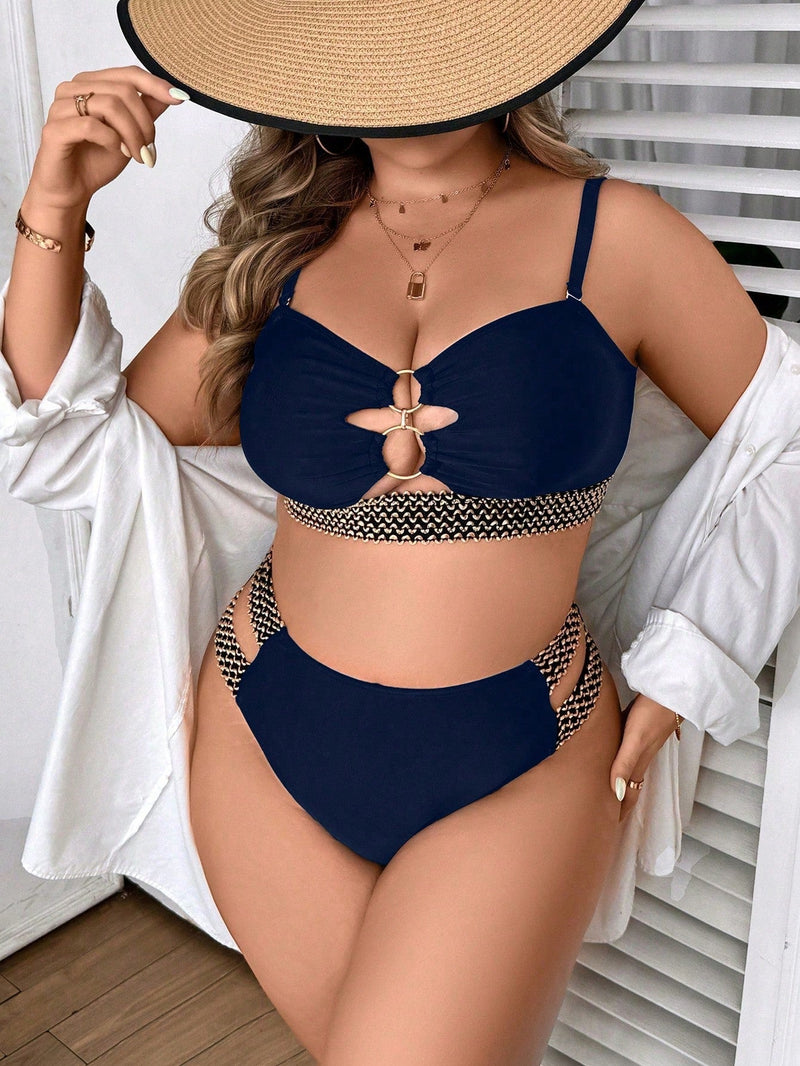 Biquíni Plus Size - Recortes e Detalhes Sofisticados