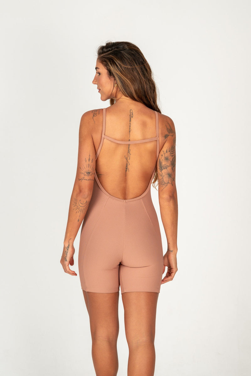 Macaquinho Mocha Mousse Flow