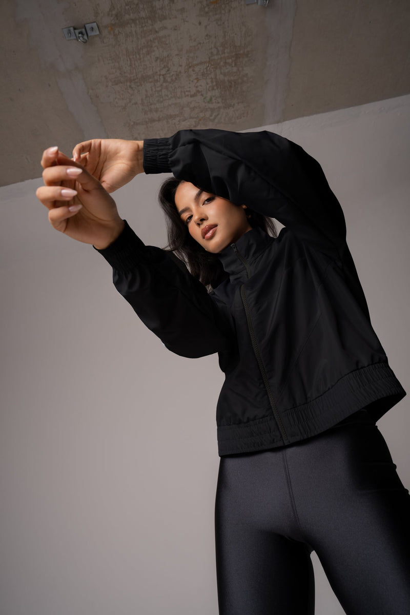 Jaqueta Corta-Vento Feminina Preta Pulse
