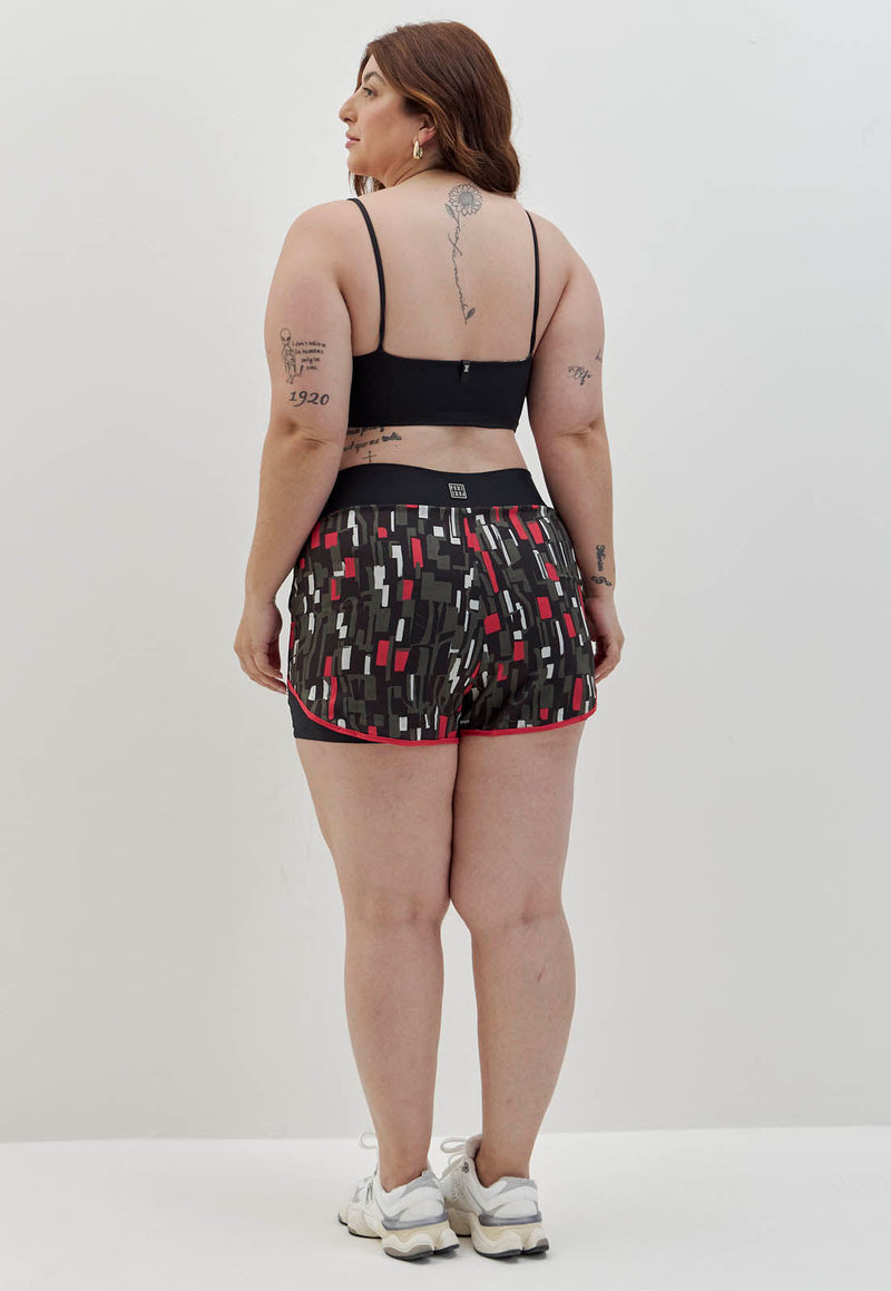 Shorts duplo preto com bolso estampado Voá