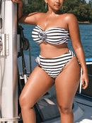 Maiô Plus Size Listrado Flor 3D Pietra