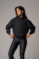 Jaqueta Corta-Vento Feminina Preta Pulse