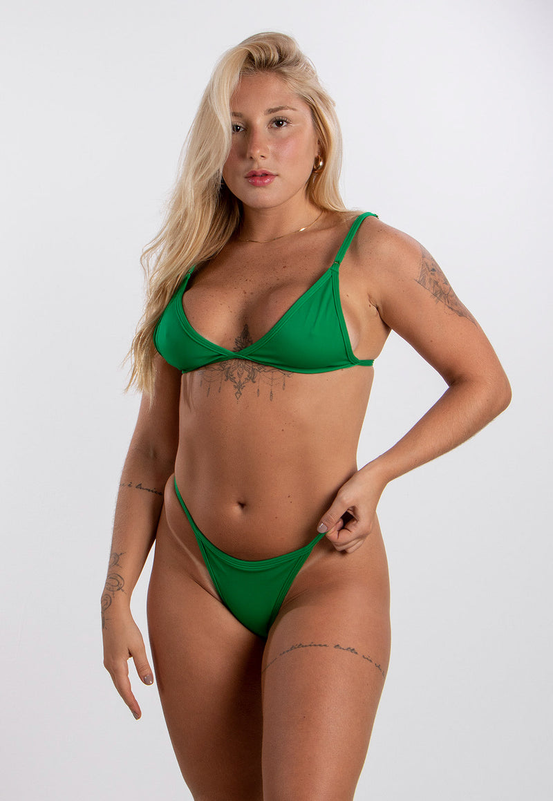 Biquíni Marquinha Fita Com Calcinha Fio e Sutiã Triângulo