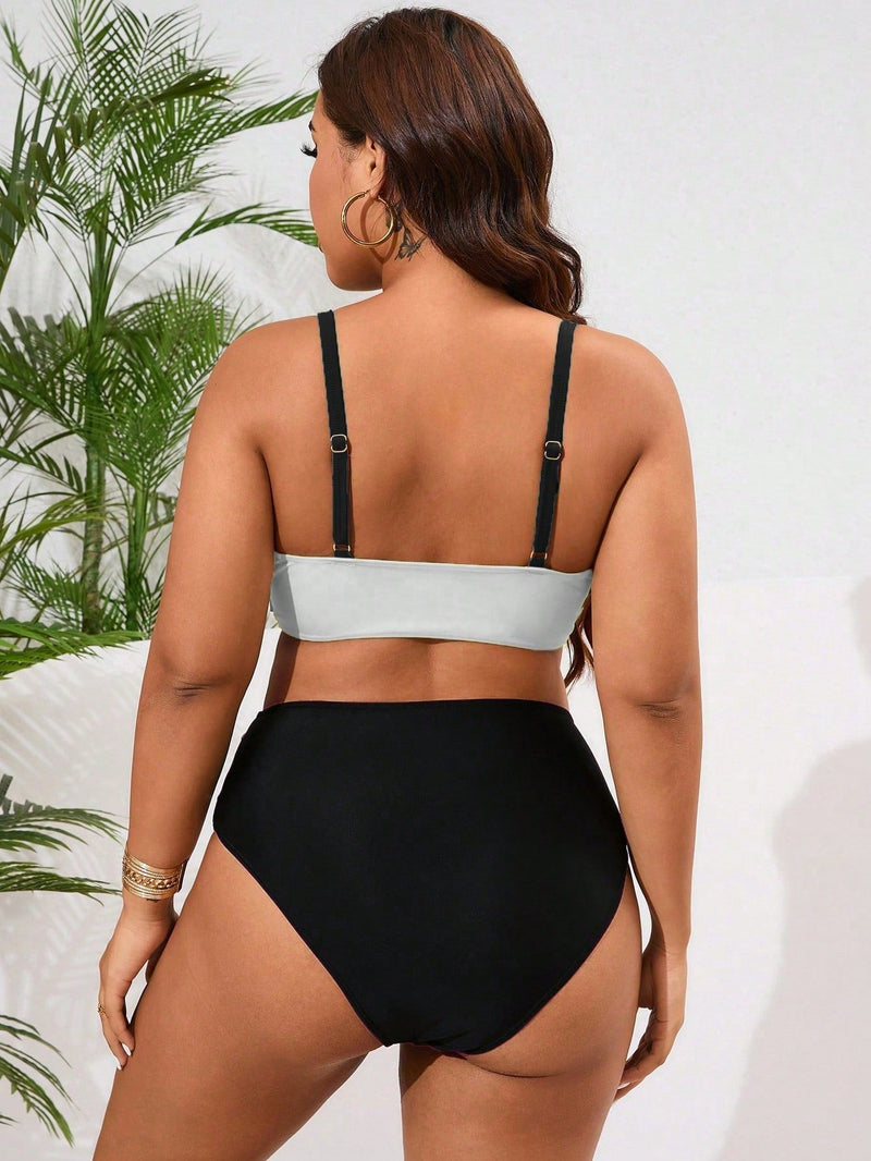 Biquíni Plus Size - Estilo com Blocos de Cor