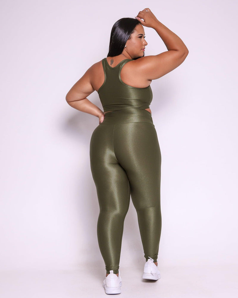 Conjunto Fitness Curve Plus Size Verde Militar Top Nadador